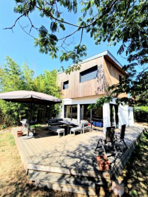 Villa calme grand jardin, à 10mn du centre ville